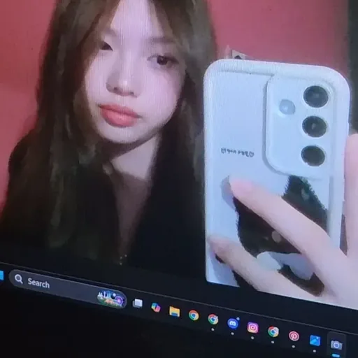 Minnie Y.